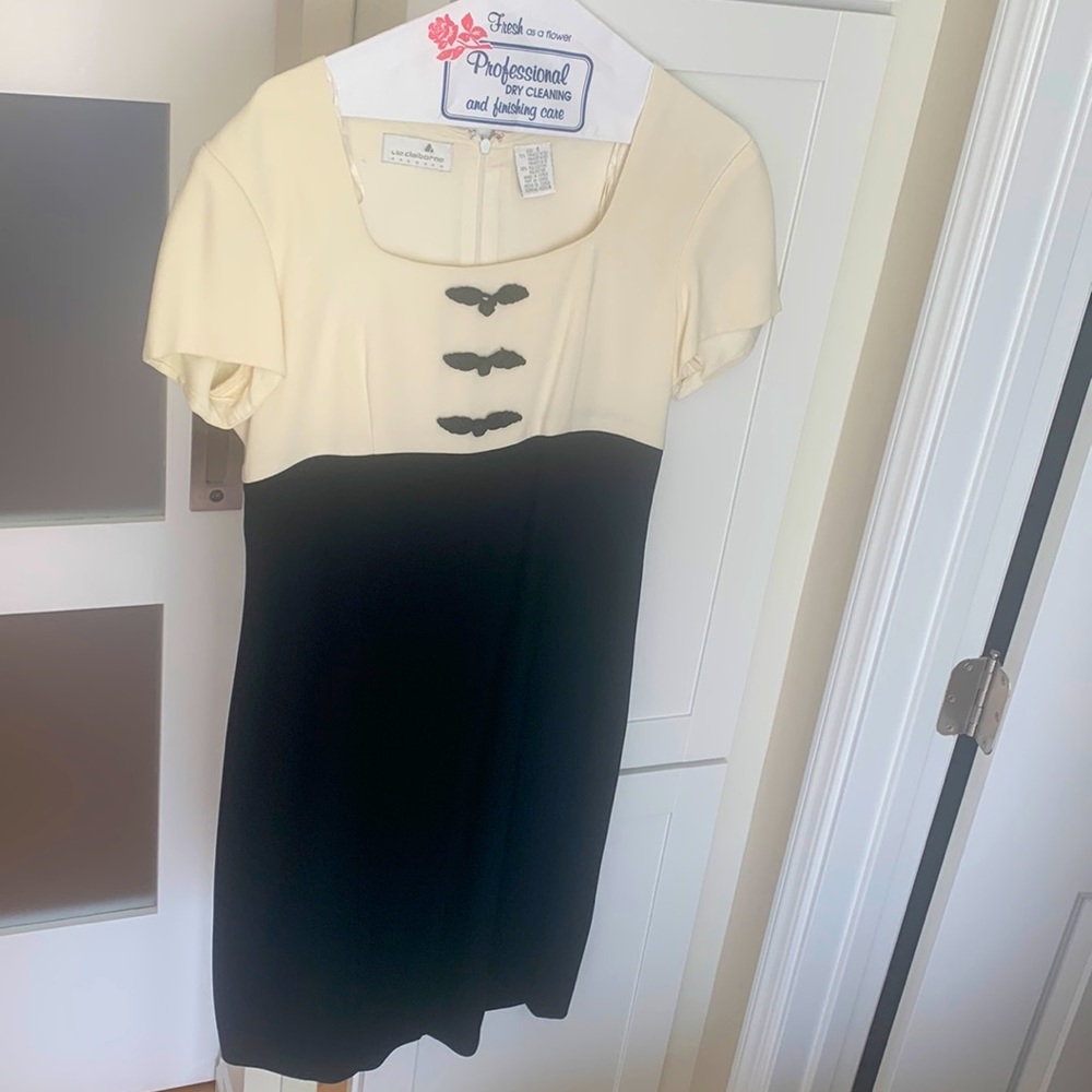 Classic very flattering black and cream Liz Claiborne dress.